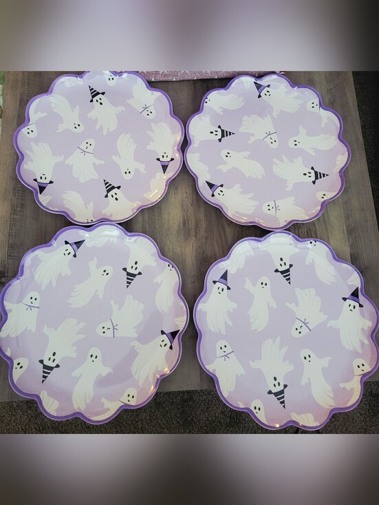 Hyde & EEK! Other - Hyde & EEK! Set Of 4 Purple Ghost-Themed Party Plates